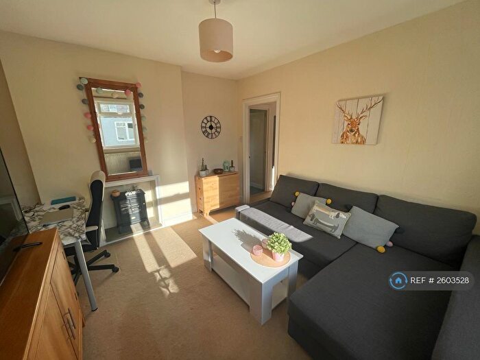 1 Bedroom Flat To Rent In Clarendon Street, Leamington Spa, CV32