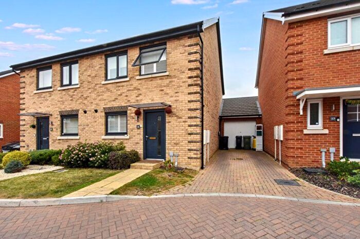 3 Bedroom Semi-Detached House For Sale In Dante Way, Epsom, KT19
