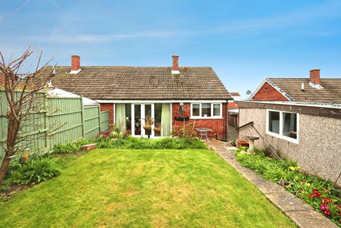 2 Bedroom Bungalow For Sale In Heath Avenue, Killamarsh, Sheffield, Derbyshire, S21