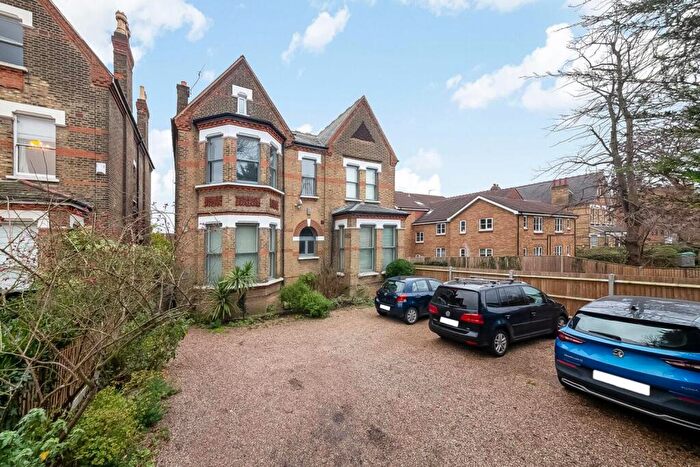 3 Bedroom Flat For Sale In Lawrie Park Road, Sydenham, London, SE26