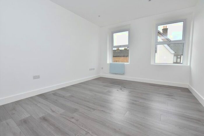 1 Bedroom Flat To Rent In Portland Road, London, SE25
