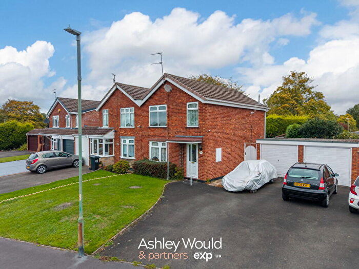 3 Bedroom Semi-Detached House For Sale In Turners Lane, Brierley Hill, DY5