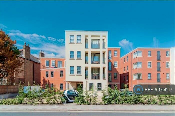 2 Bedroom Flat To Rent In Plaistow Lane, Bromley, BR1