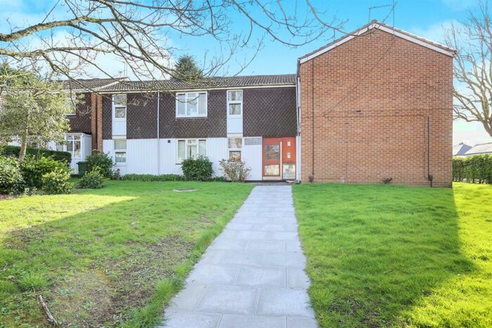 1 Bedroom Flat To Rent In Pinfold Lane, Penn, Wolverhampton, WV4