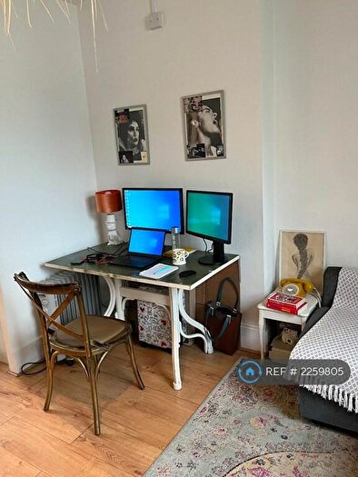 Studio To Rent In Sillwood Street, Brighton, BN1