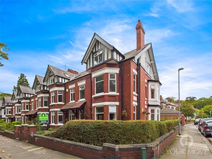 6 Bedroom End Of Terrace House For Sale In Southend Avenue, Darlington, Durham, DL3