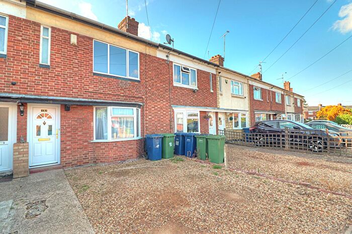 2 Bedroom Terraced House For Sale In Summerfield Close, Wisbech, PE13