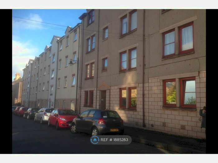 1 Bedroom Flat To Rent In Douglas Street, Stirling, FK8