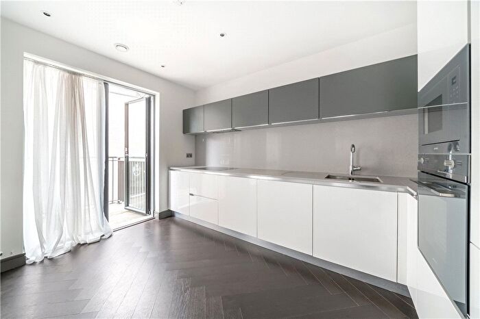 2 Bedroom Flat To Rent In Brewery Lane, Twickenham, TW1