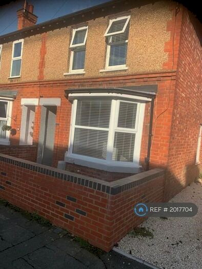 3 Bedroom Semi-Detached House To Rent In Oakley Road, Rushden, NN10