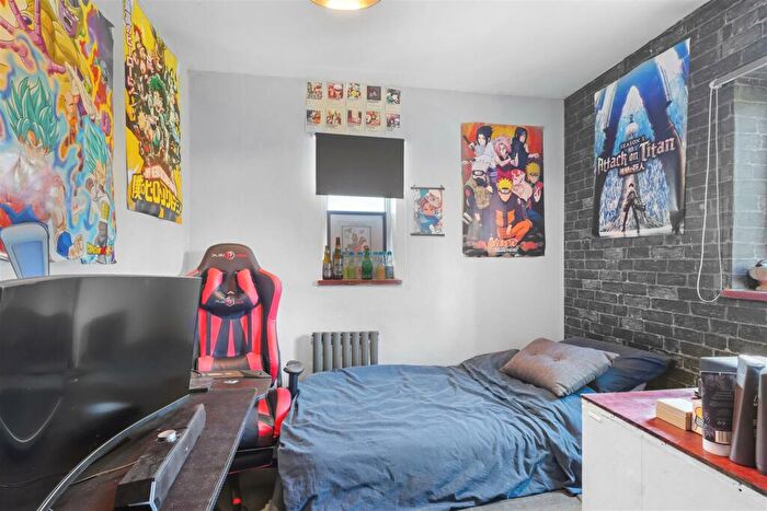 3 Bedroom End Of Terrace House For Sale In Bowley Road, Hailsham, BN27