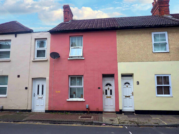 2 Bedroom Terraced House To Rent In Cross Street, Swindon, Wiltshire, SN1