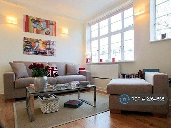 1 Bedroom Flat To Rent In Warner House, London, SW10
