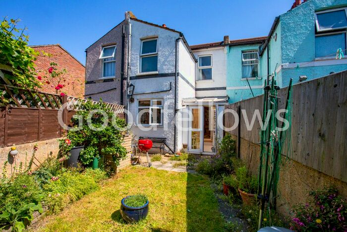 2 Bedroom Detached House To Rent In Feltham Road, Mitcham, Surrey, CR4