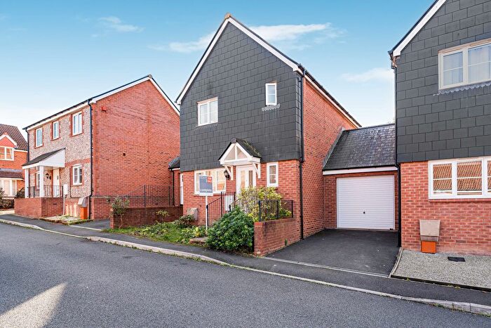 3 Bedroom Link Detached House For Sale In Higher Meadow, Cranbrook, EX5