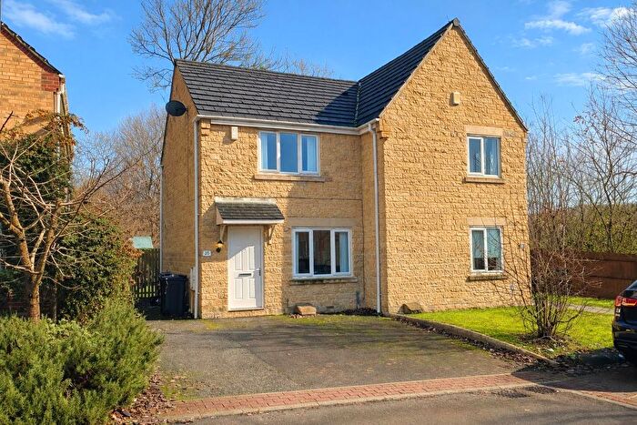 3 Bedroom Detached House For Sale In Oswin Gardens, Bradford, BD2