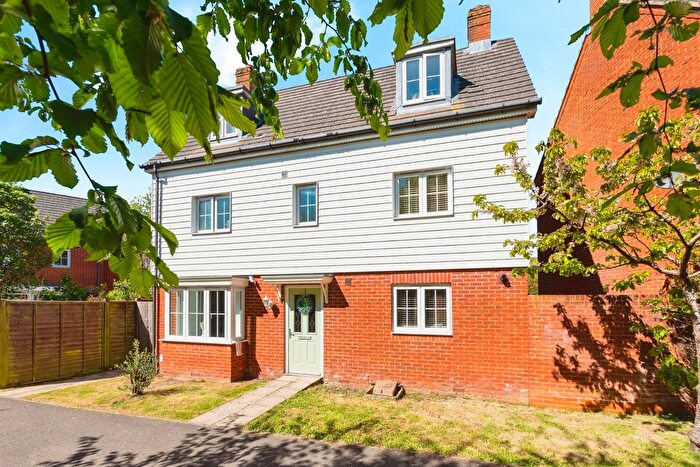 5 Bedroom Detached House For Sale In Bluebell Road, Kingsnorth, Ashford, TN23