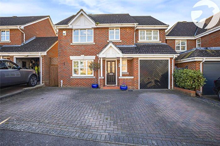 4 Bedroom Detached House For Sale In Cagney Close, Wainscott, Rochester, Kent, ME3
