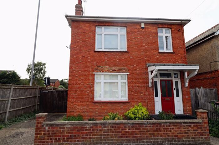 4 Bedroom Detached House For Sale In North Gate, Bletchley, Milton Keynes, MK2