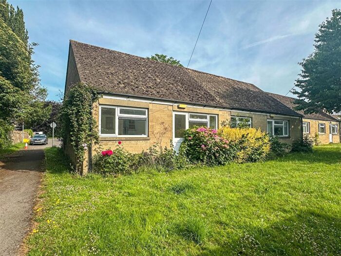 1 Bedroom Semi-Detached Bungalow For Sale In Anthony Close, Sherston, Malmesbury, SN16