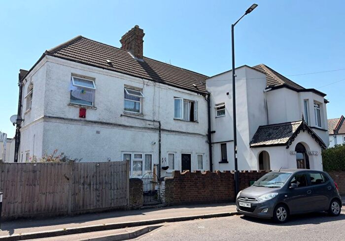 2 Bedroom Flat For Sale In C Bury Street, Edmonton, London, N9