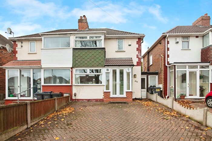 3 Bedroom Semi Detached House For Sale In Atlantic Road, Birmingham, B44