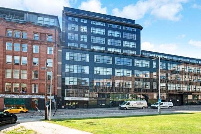 2 Bedroom Flat To Rent In Albion Street, Glasgow, G1