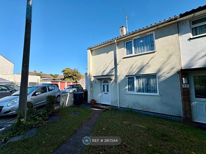 2 Bedroom End Of Terrace House To Rent In Ryecroft, Harlow, CM19