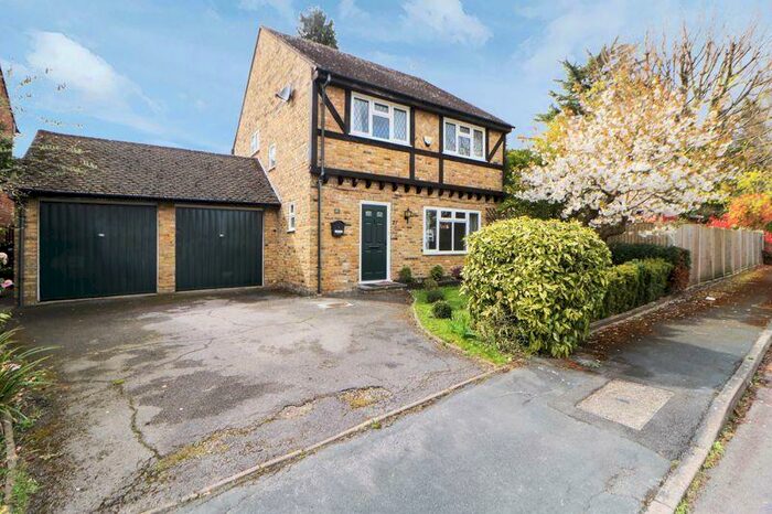 4 Bedroom Detached House To Rent In Newark Road, Windlesham, GU20