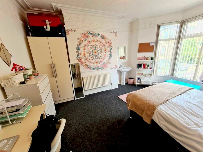 8 Bedroom Private Hall To Rent In Blades Street, Lancaster, LA1