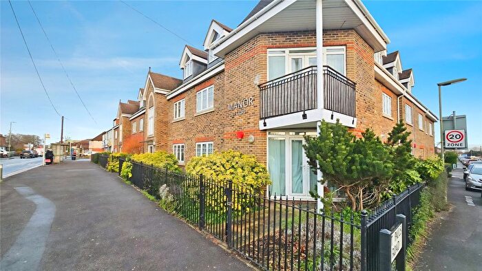 2 Bedroom Flat To Rent In Thorpe Road, Staines-Upon-Thames, Surrey, TW18
