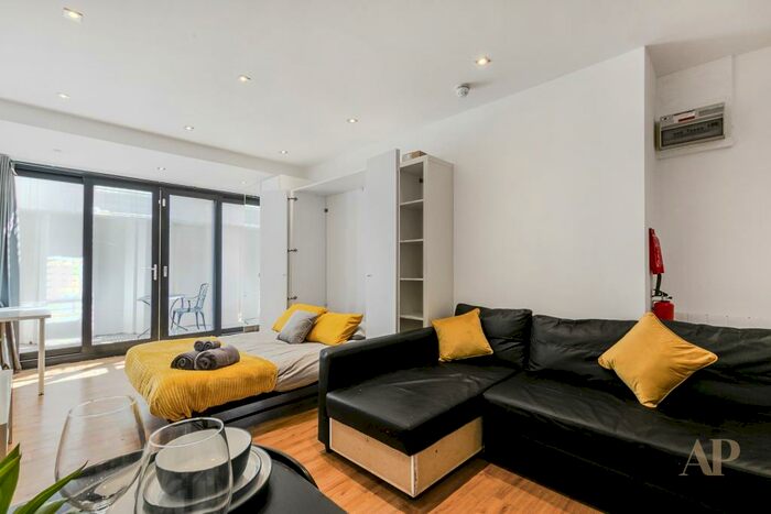 Studio To Rent In Netley Street, London, NW1