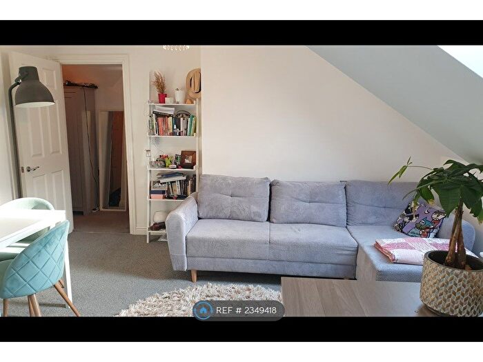 2 Bedroom Flat To Rent In Bethel Road, Bristol, BS5