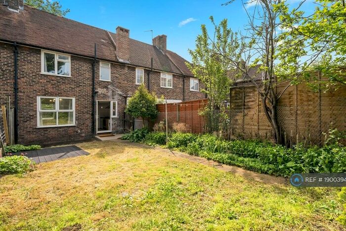 3 Bedroom Terraced House To Rent In St. Helier Avenue, Morden, SM4