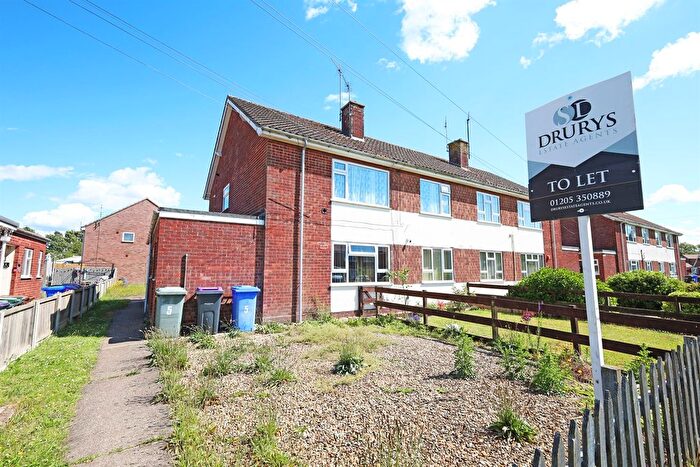 2 Bedroom Flat To Rent In Winter Way, PE21