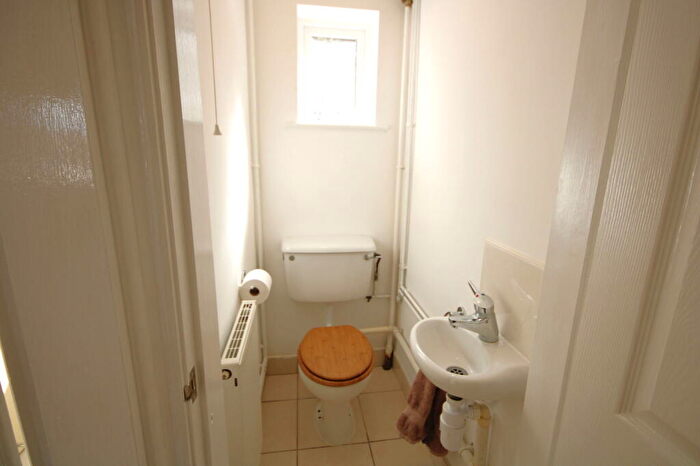 2 Bedroom End Of Terrace House For Sale In Hadcroft Road, Stourbridge, DY9