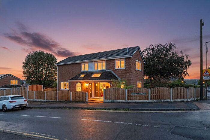 3 Bedroom Detached House For Sale In Belklane Drive, Killamarsh, S21