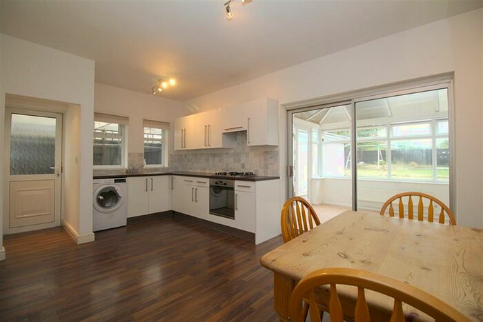 3 Bedroom Semi-Detached House To Rent In Linkfield Road, Mountsorrel, LE12