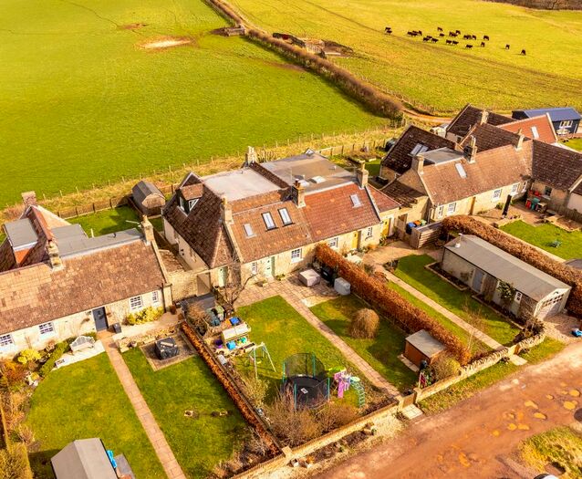 4 Bedroom Cottage For Sale In Duncrahill Cottages, Near Pencaitland, EH34