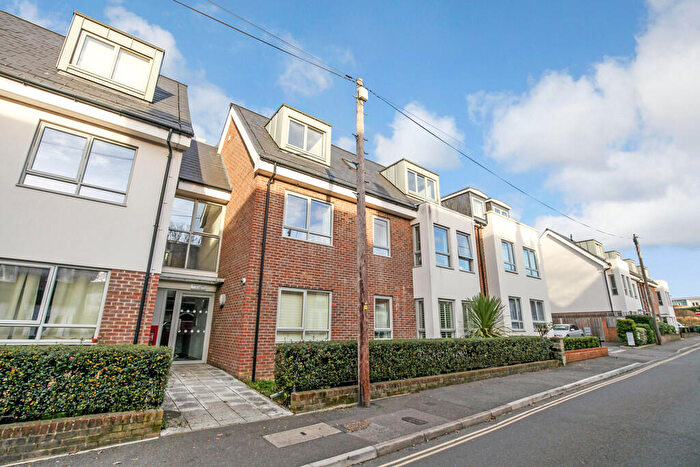 2 Bedroom Apartment To Rent In Bennett Court, Horsham, RH12