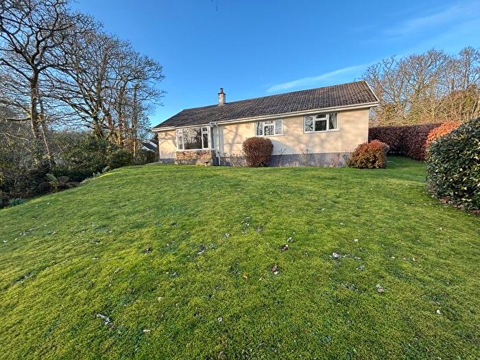 3 Bedroom Detached Bungalow For Sale In The Orchard, Lerryn, PL22