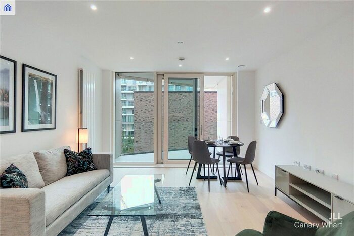 2 Bedroom Flat To Rent In Royal Crest Avenue, London, E16