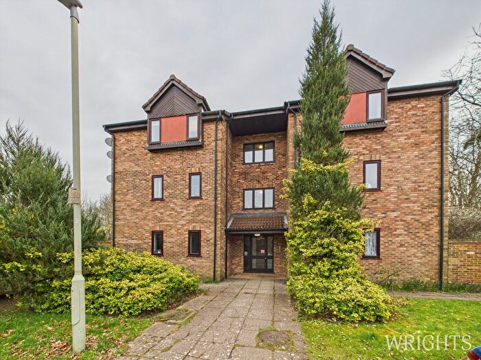 1 Bedroom Flat To Rent In Leysdown, Welwyn Garden City, AL7