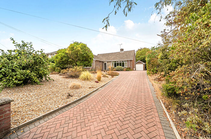 3 Bedroom Bungalow For Sale In Hocombe Drive, Chandler's Ford, Eastleigh, Hampshire, SO53