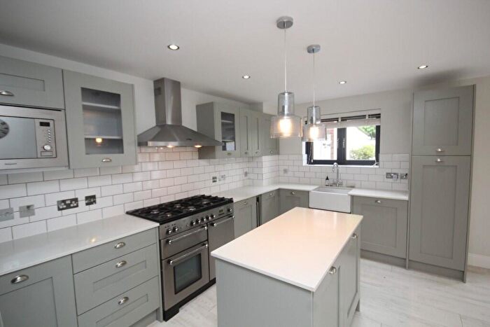 3 Bedroom Semi-Detached House To Rent In Abbots Close, Brentwood, Essex, CM15