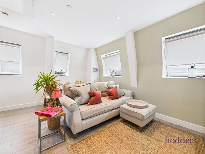 1 Bedroom Apartment To Rent In , KT15