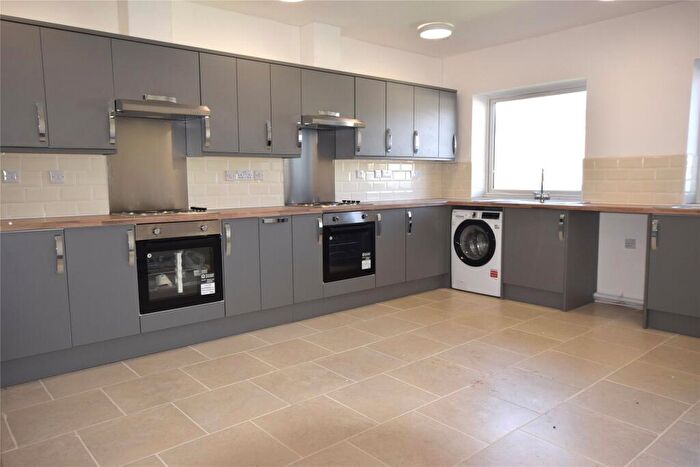 1 Bedroom Apartment To Rent In Hollow Way, Cowley, Oxford, Oxfordshire, OX4
