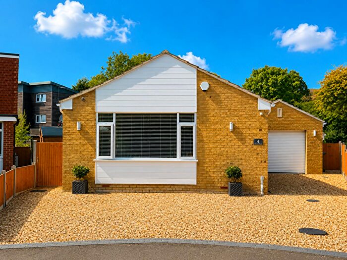2 Bedroom Detached Bungalow For Sale In Willow Close, Hythe, CT21
