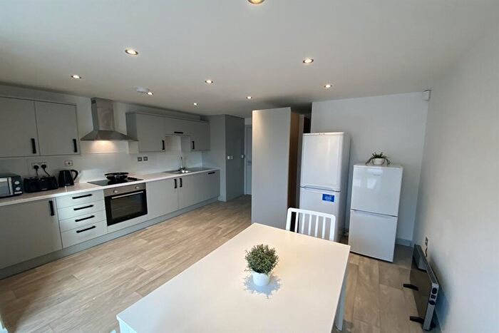 5 Bedroom Apartment To Rent In Mooregate House, Middle Street, NG9