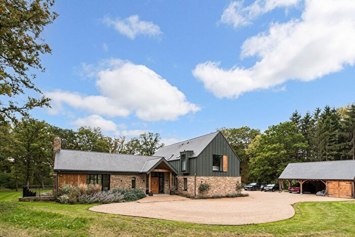 4 Bedroom Detached House For Sale In Woodside, Surrey, KT22
